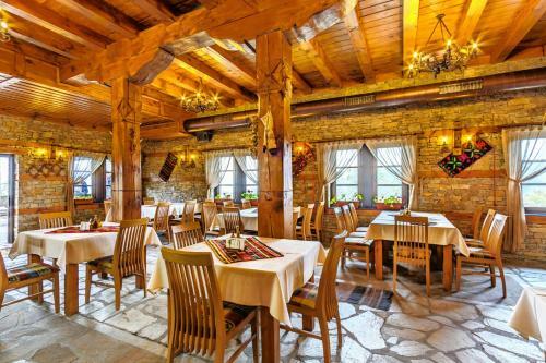 Leshten Hotel