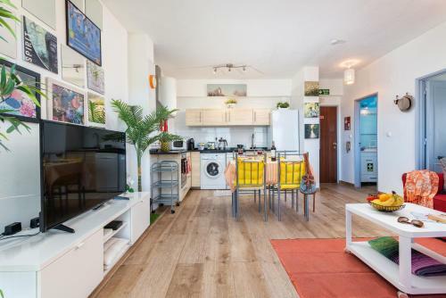 Beauty & Cozy Apartment