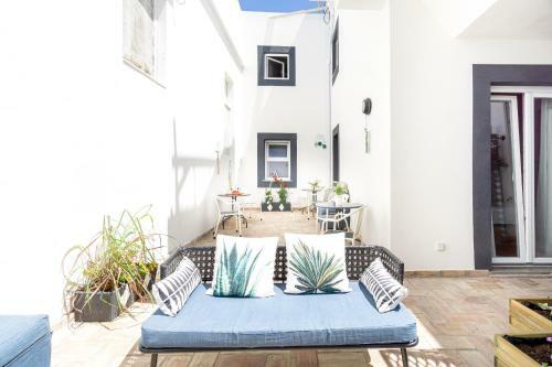 Hostal Downtown Alegria