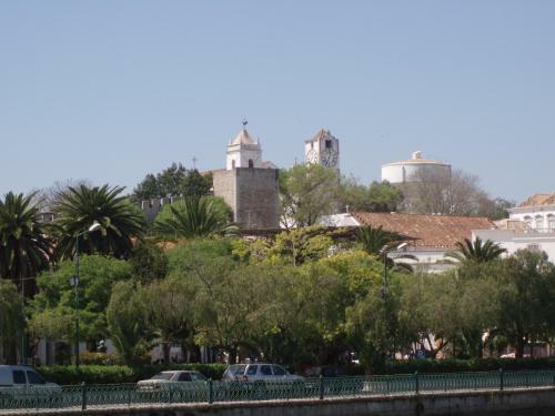 Luxury Townhouse Villa, Large Pool And Gardens - Exquisite Location