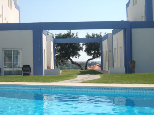 Luxury Townhouse Villa, Large Pool And Gardens - Exquisite Location