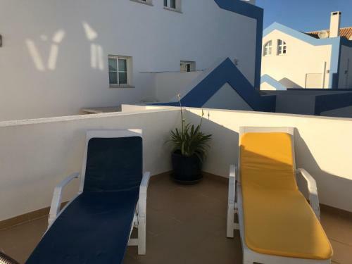 Luxury Townhouse Villa, Large Pool And Gardens - Exquisite Location