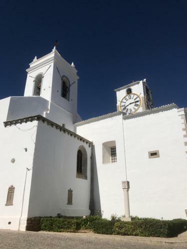 Luxury Townhouse Villa, Large Pool And Gardens - Exquisite Location