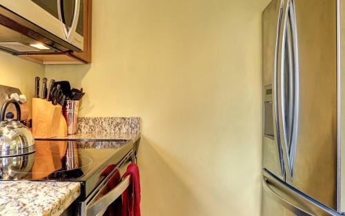 Golden Bear Condo