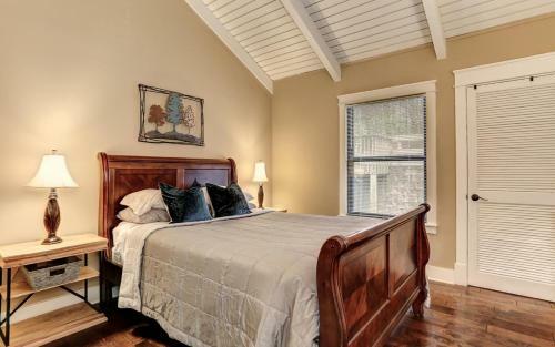 Golden Bear Condo