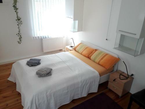 Apartamento Ferienwohnung Lerchennest
