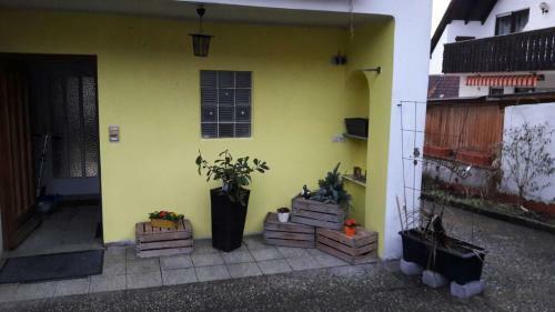 Apartamento Ferienwohnung Lerchennest