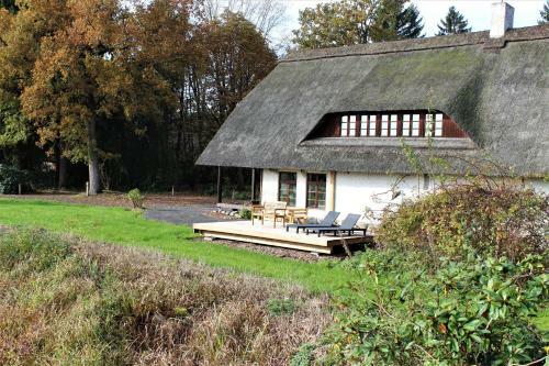 Ruhe Unter Reet - Haus Mit Sauna & Kamin Im Gr�nen