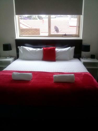 Aparthotel North Melbourne Serviced Apartment
