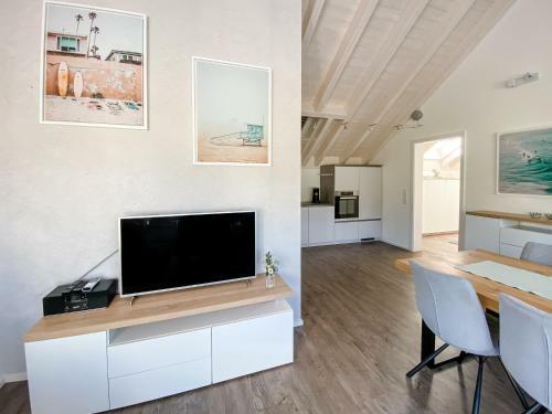 Apartamento Wundersch�ne Helle Wohnung Mit Gro�er Dachterrasse