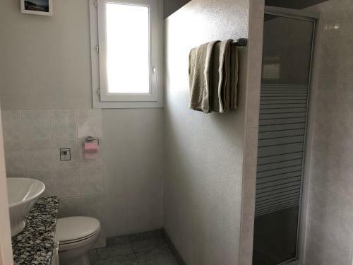 Hostal Chalet Ind�pendant Avec Piscine Proche Du Centre