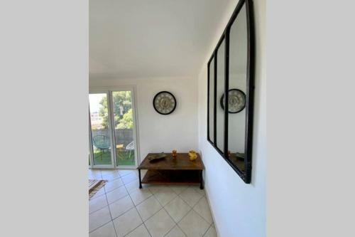 Apartamento Le Castelnauvien - 3 Chambres Avec Parking !