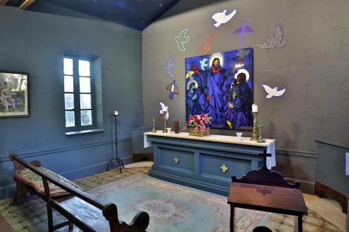 Hostal La Chapelle Aux Acacias