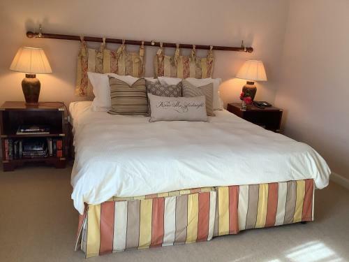 Mille Fleurs A Romantic Enchanting Renovated Luxury Bastide With Shared Pool