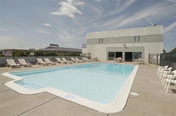 Hotel Americas Best Value Inn Hays