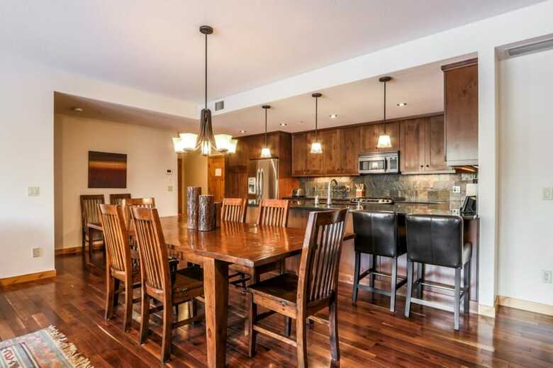 Aparthotel Spring Creek Vacations - Rundle Cliffs Lodge