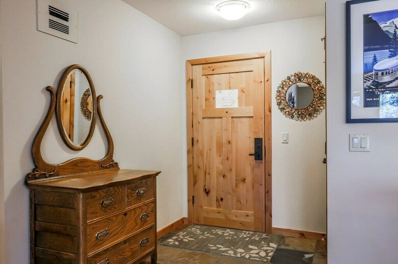 Aparthotel Spring Creek Vacations - Rundle Cliffs Lodge