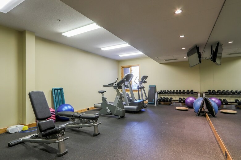 Aparthotel Spring Creek Vacations - Rundle Cliffs Lodge