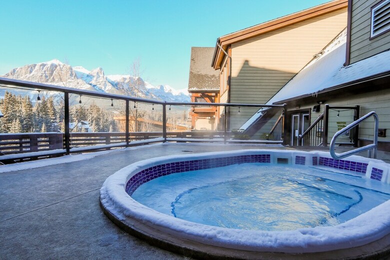 Aparthotel Spring Creek Vacations - Rundle Cliffs Lodge