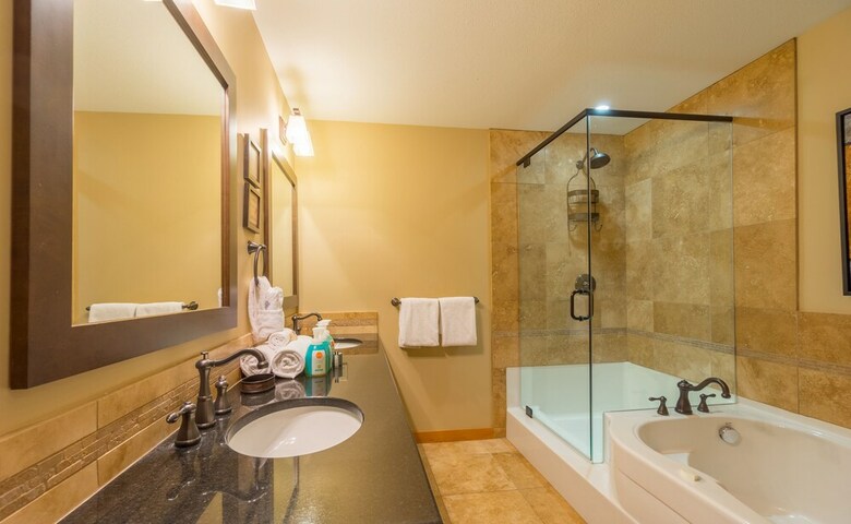 Aparthotel Spring Creek Vacations - Rundle Cliffs Lodge