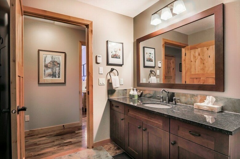 Aparthotel Spring Creek Vacations - Rundle Cliffs Lodge
