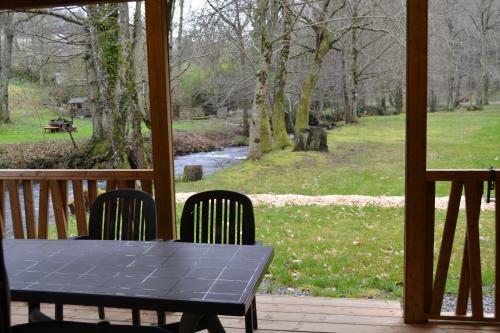 Chalets Au Bord De L'eau
