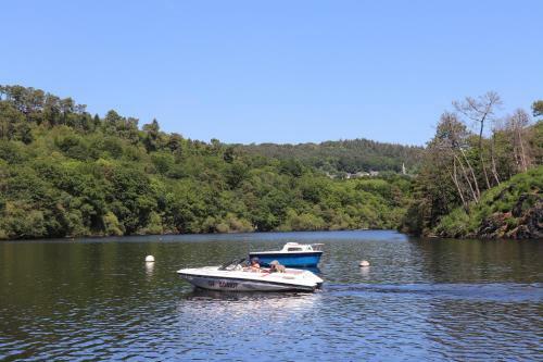Manoir De Botminy Lac De Guerledan