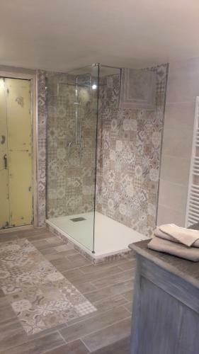 Hostal Les Pondres En Vaunage