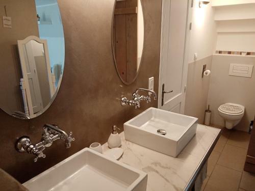 Hostal Au Coeur Du Luberon