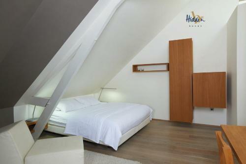 Hidden Bay Hotel