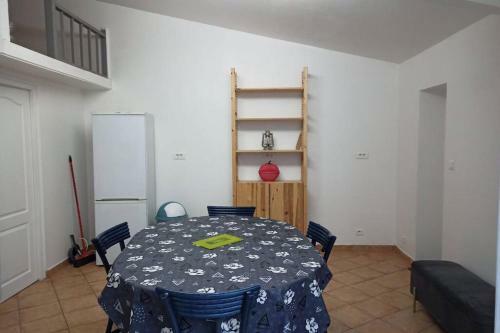 Maisonnette Calme � 2 Pas Du Bord De Mer