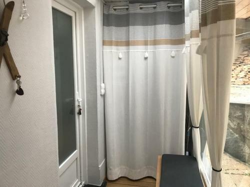 Petite Maison Proche Du Centre Ville