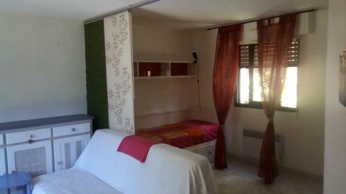 Apartamento Studio de 27 M� + 70 M� de Jardin � 100 M Des Plages