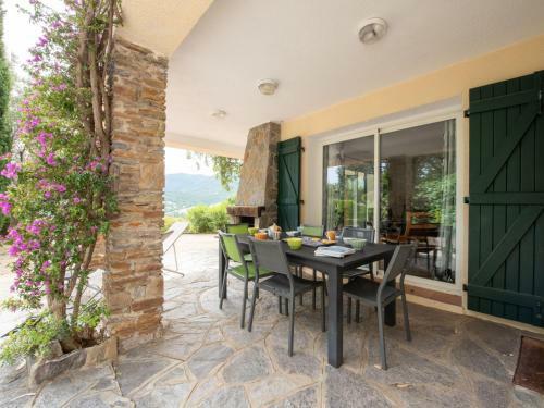 Holiday Home Rok�mar