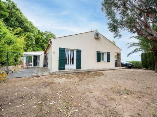 Holiday Home Rok�mar