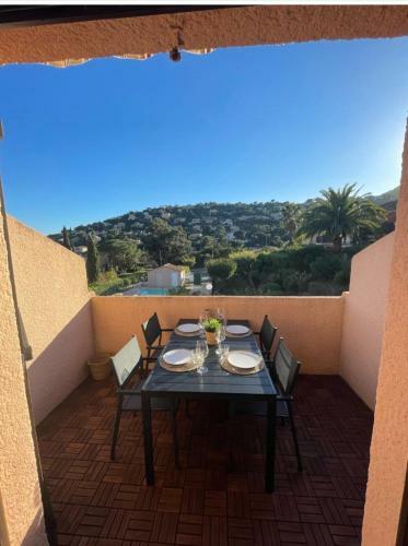 Apartamento Apt With Balcony-view And Private Swimming Pool
