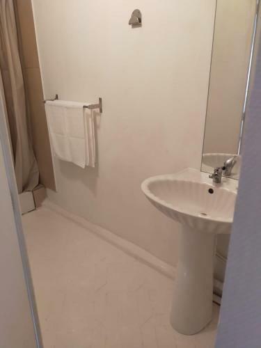 Hostal Chambres De Cercy-la-tour