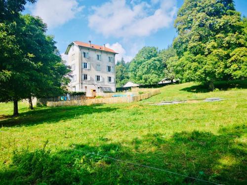 Hostal Le Grand Dehors 01