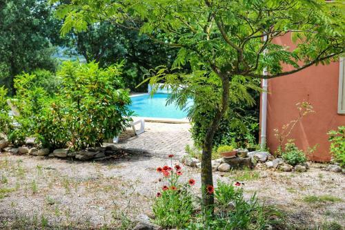 Villa Piscine Face Au Grand Luberon Cereste