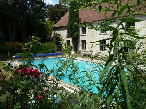 Le Domaine De Mona - G�te De Caract�re