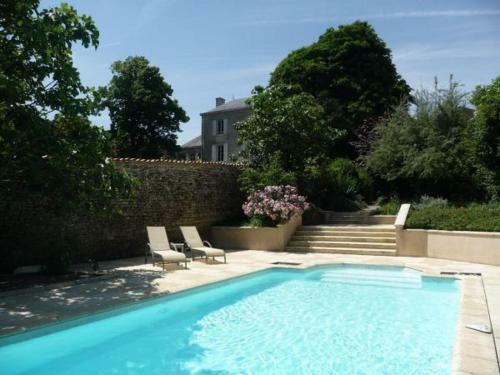 Cot� Marais