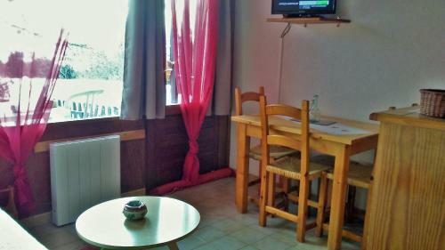 Studio R�nov� Avec Jardin Et Vue D�gag�e, 4 Nuits Minimum