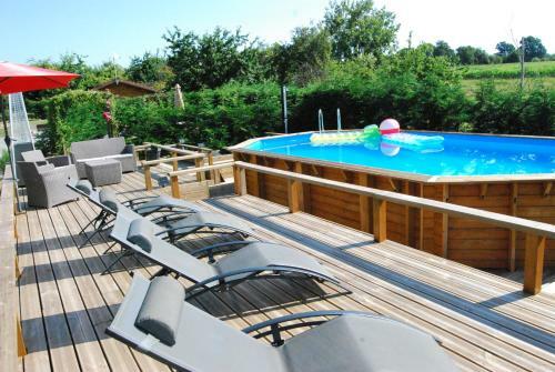 Rural Spacious Bungalow With Pool