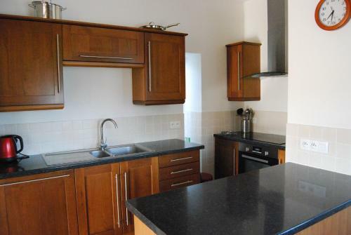 Rural Spacious Bungalow With Pool
