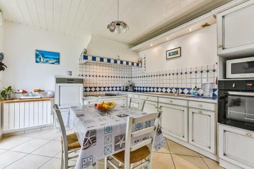 Belle Maison Au Calme Avec Piscine