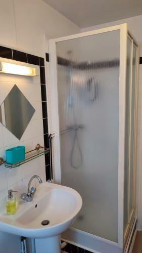 Salardine Apartments - Cosy Suite