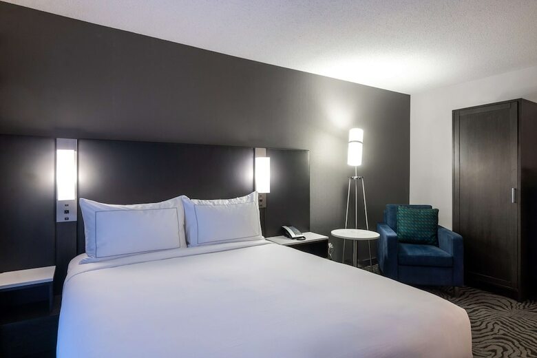 Clarion Hotel & Conference Centre