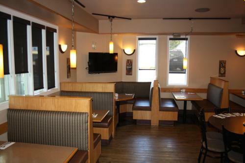 Best Canadian Motor Inns - Peace River