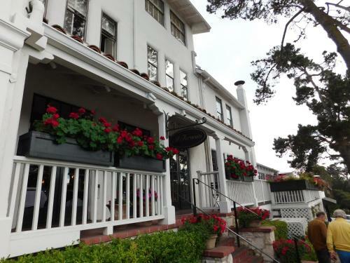 Hotel Pine Inn - Carmel