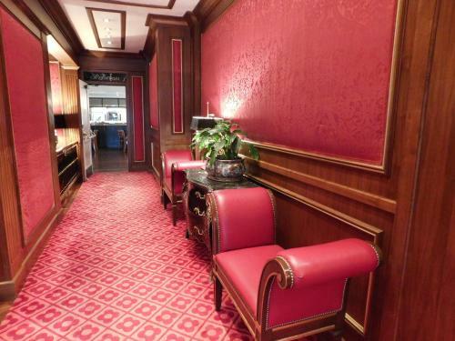 Hotel Pine Inn - Carmel